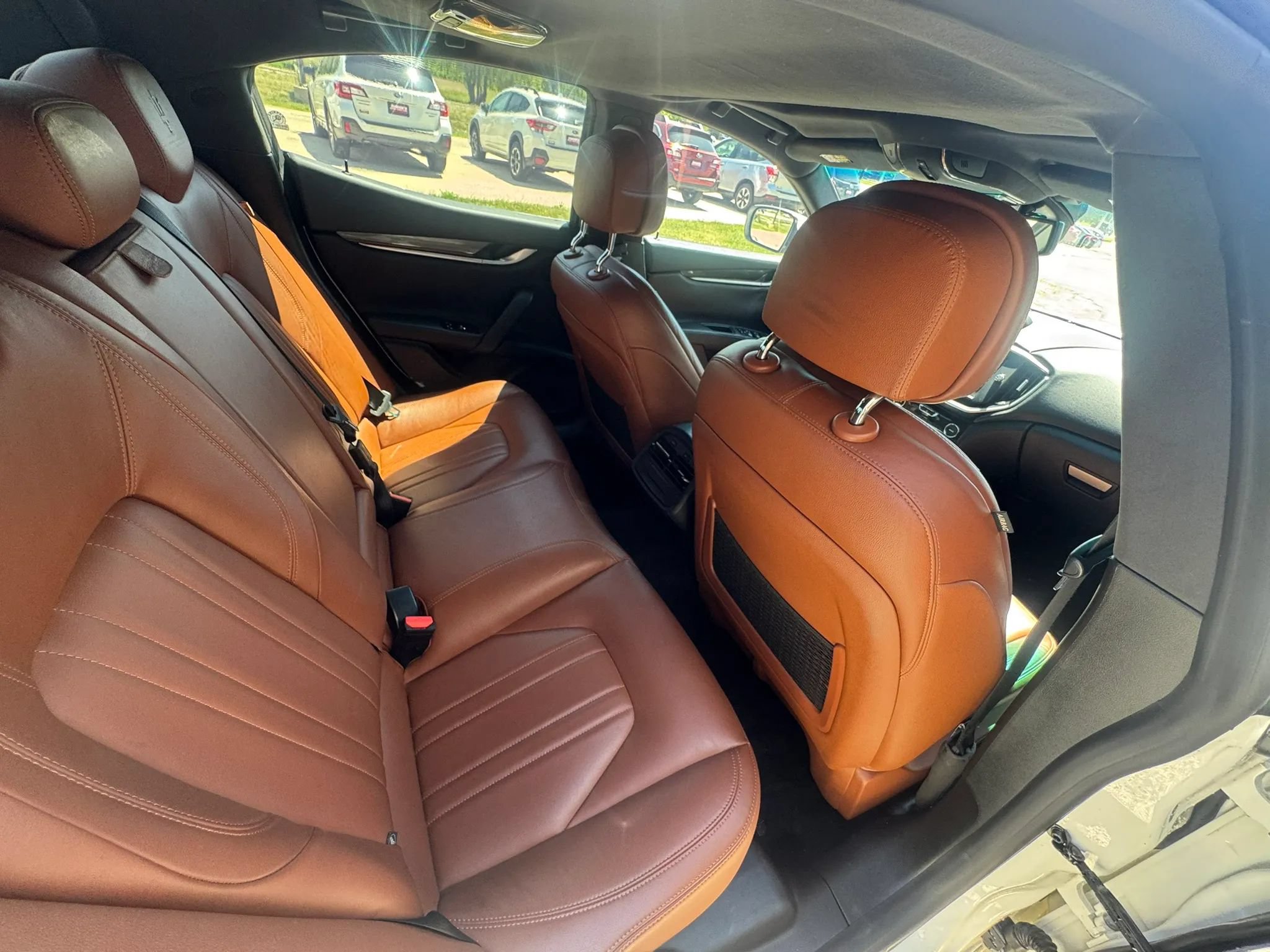 Used 2015 Maserati Ghibli RWD image 16