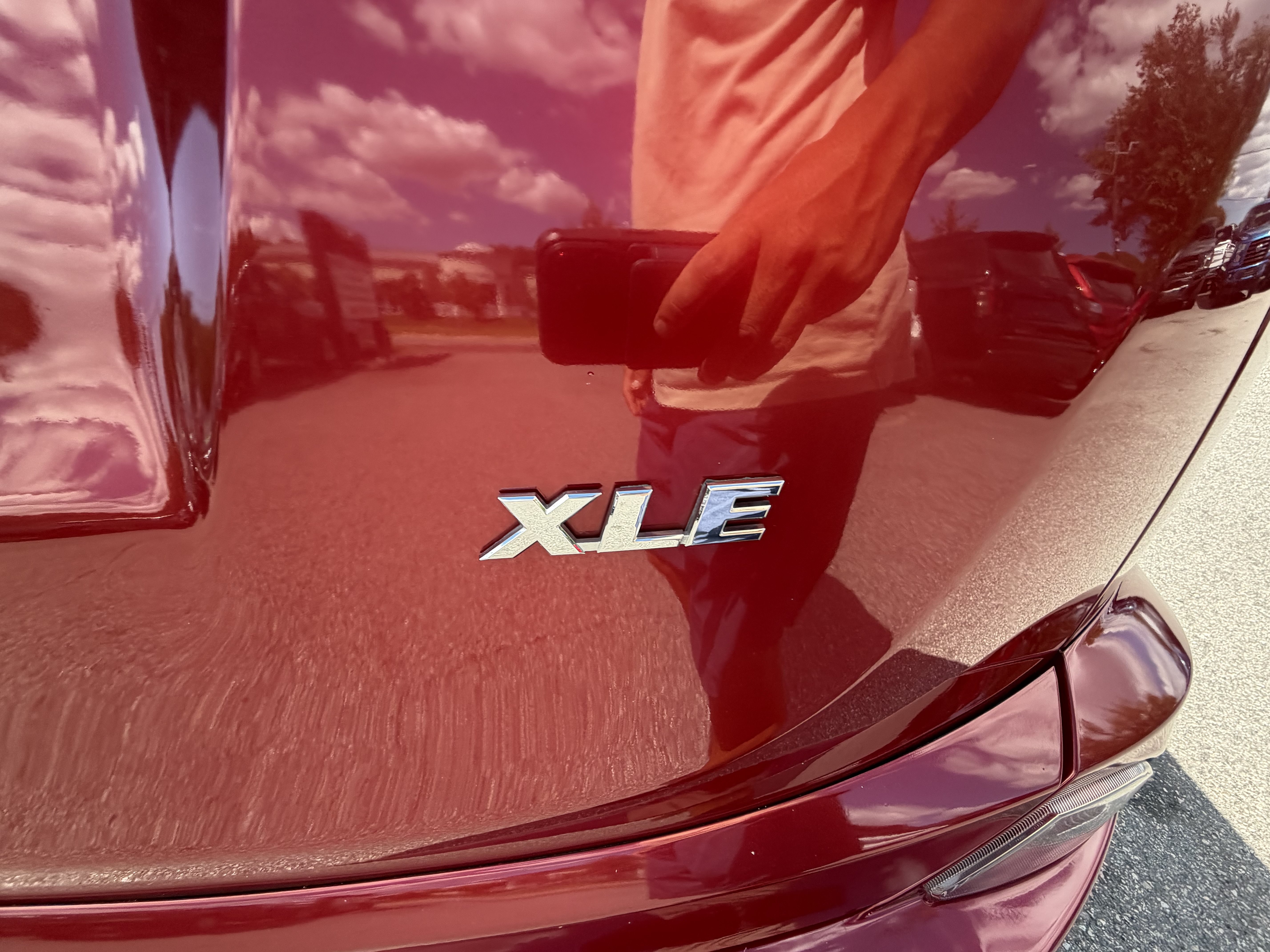 Used 2018 Toyota RAV4 XLE FWD image 34
