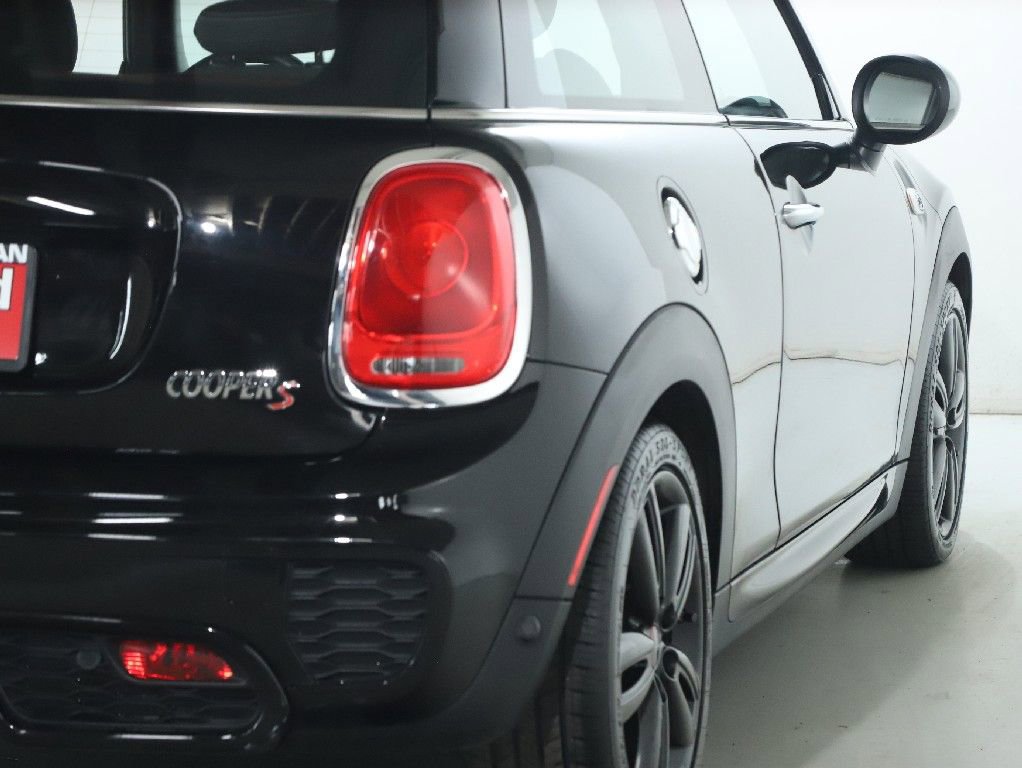Used 2018 MINI Cooper S FWD image 46