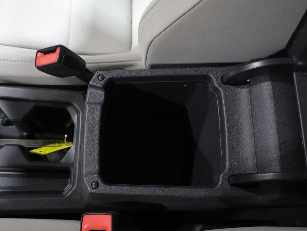 Used 2019 Volkswagen Tiguan SEL AWD/4WD image 31