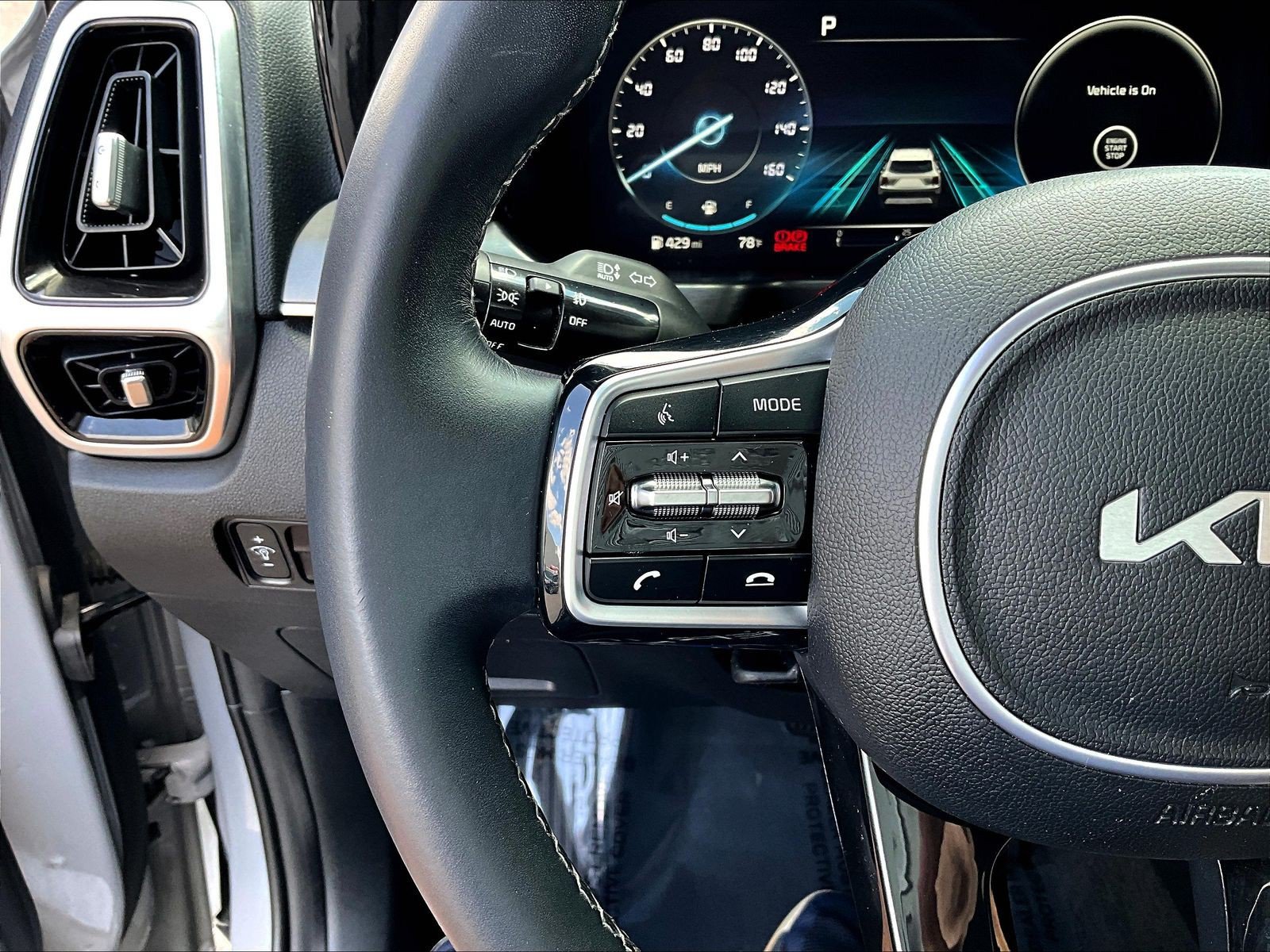 Used 2023 Kia Sorento SX FWD image 11