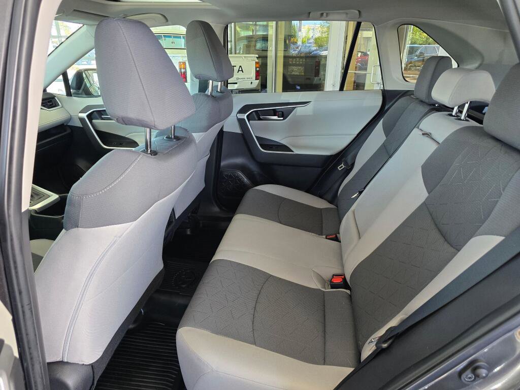 Used 2023 Toyota RAV4 XLE w/ Convenience Package AWD/4WD image 38