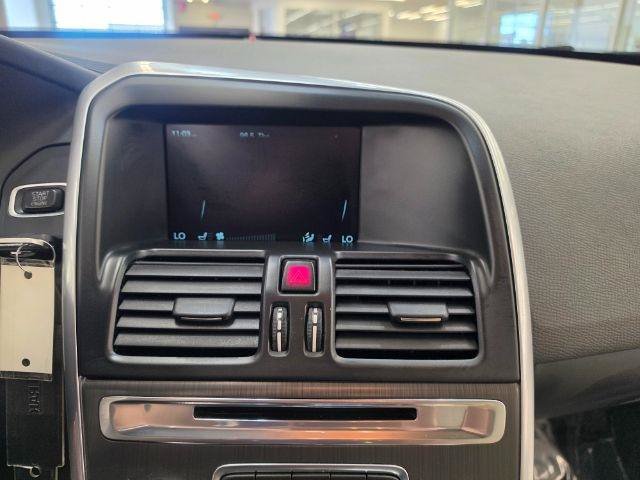 Used 2016 Volvo XC60 T5 Premier w/ Climate Package AWD/4WD image 19