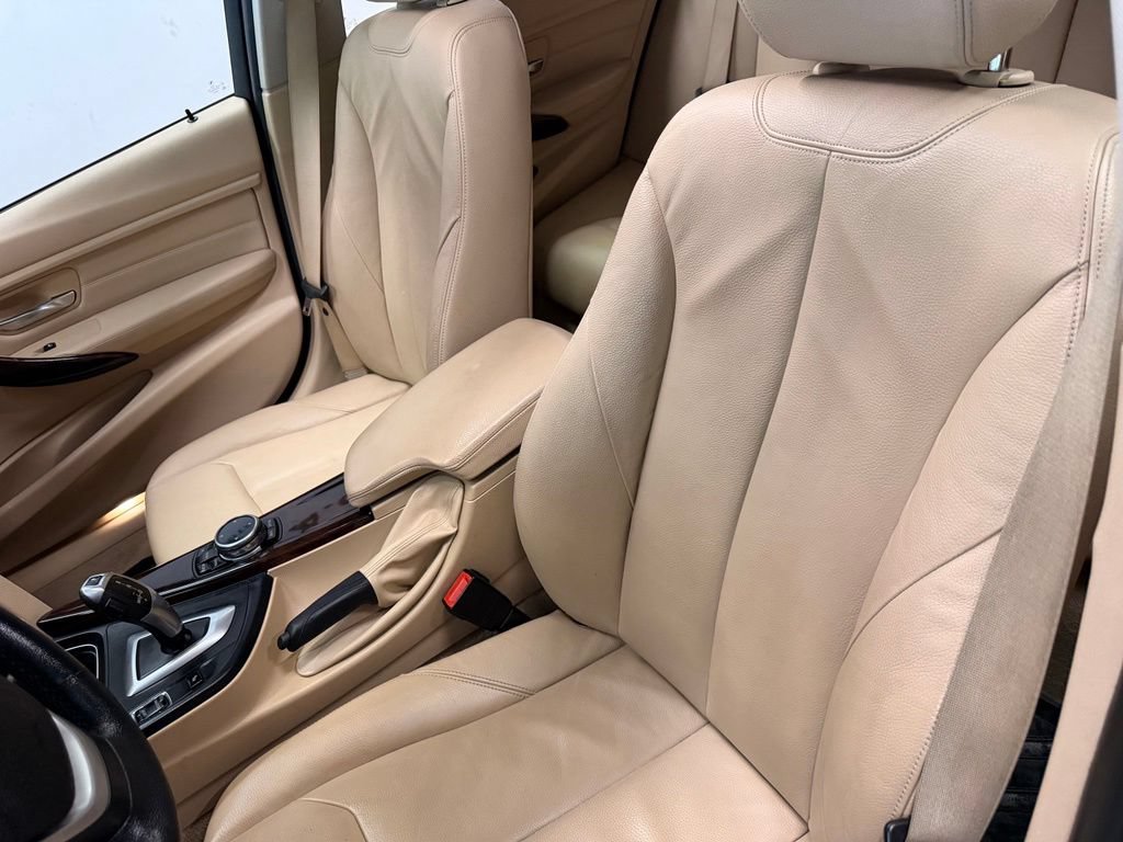 Used 2014 BMW 328d xDrive Sedan AWD/4WD image 16