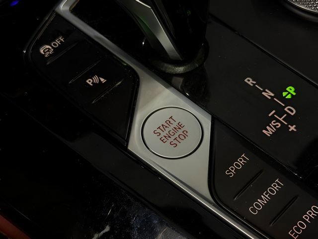 Used 2024 BMW X4 M40i w/ Premium Package image 31