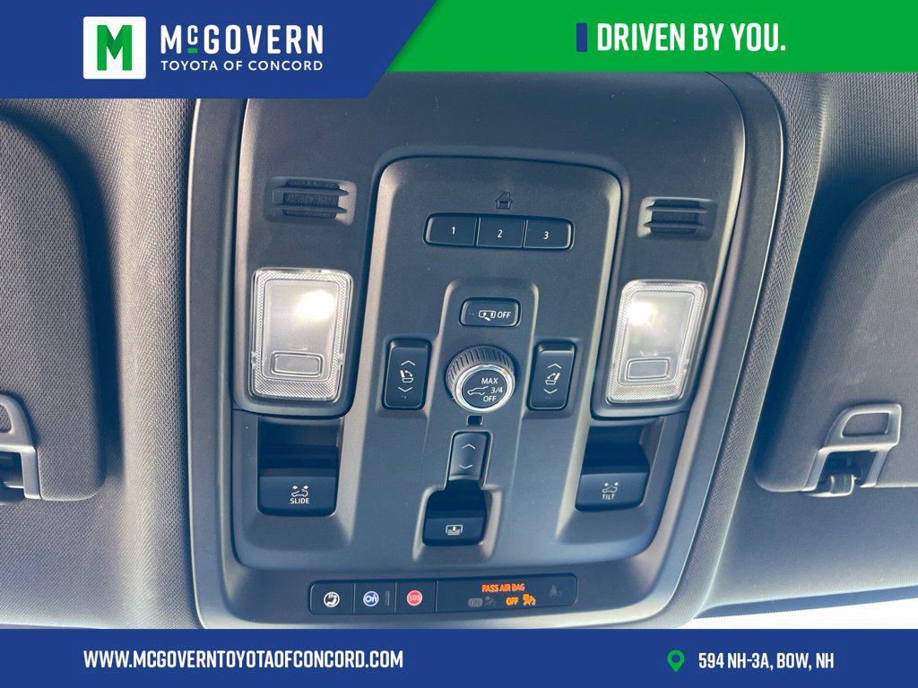 Used 2023 Chevrolet Tahoe Premier w/ Advanced Technology Package AWD/4WD image 22