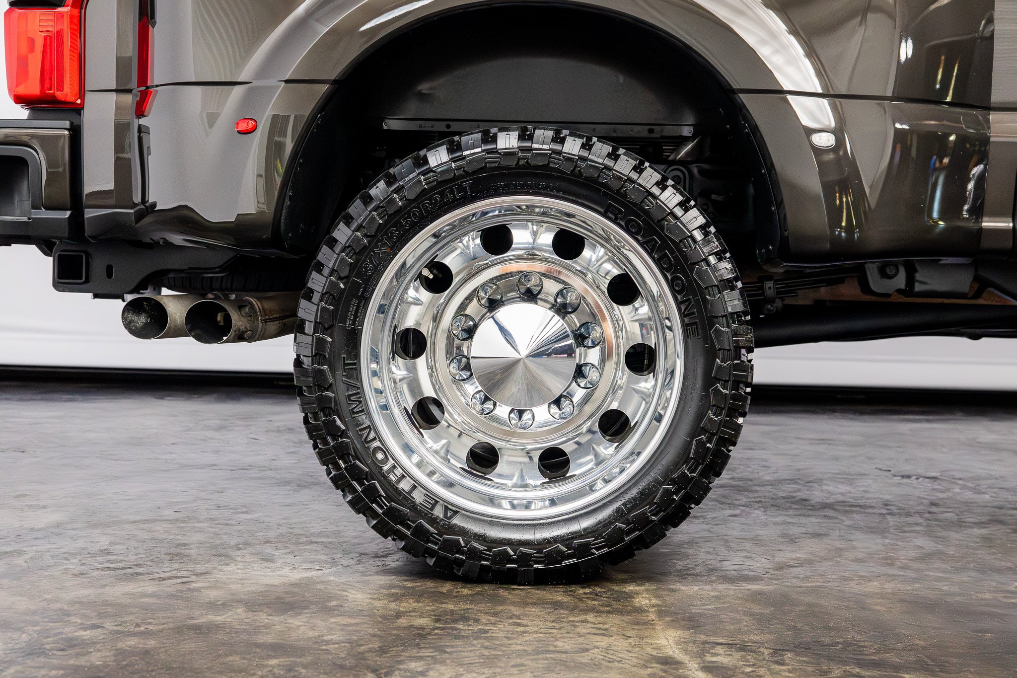 Used 2024 Ford F350 King Ranch w/ Chrome Package AWD/4WD image 26