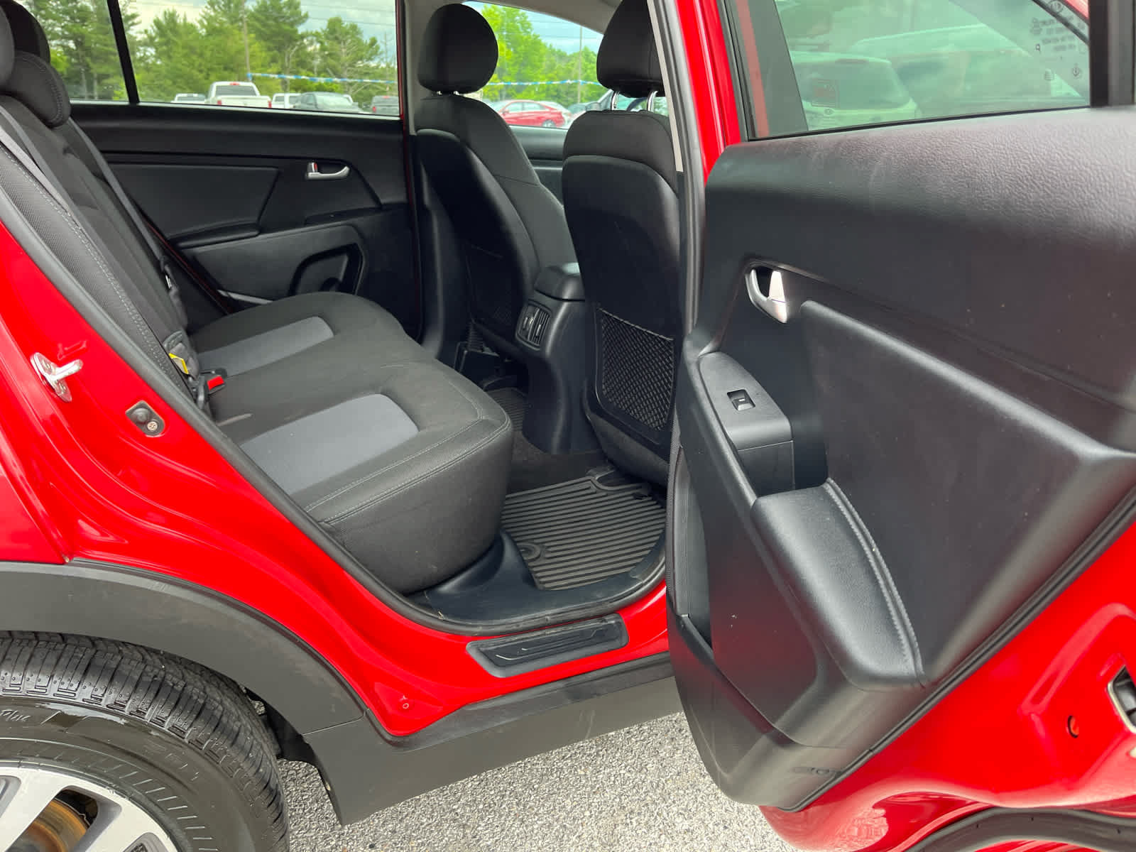 Used 2015 Kia Sportage LX FWD image 28