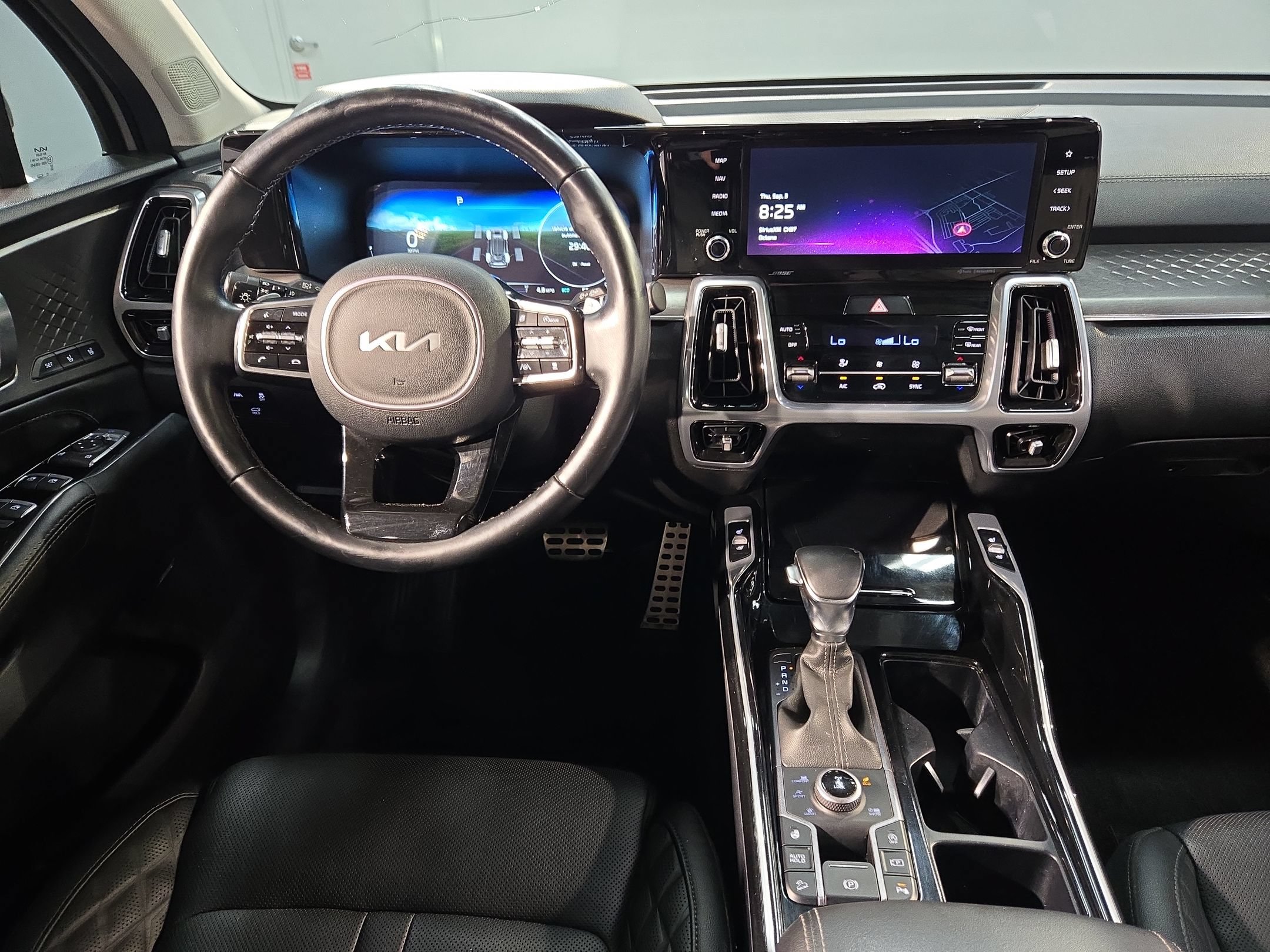 Used 2023 Kia Sorento SX AWD/4WD image 9