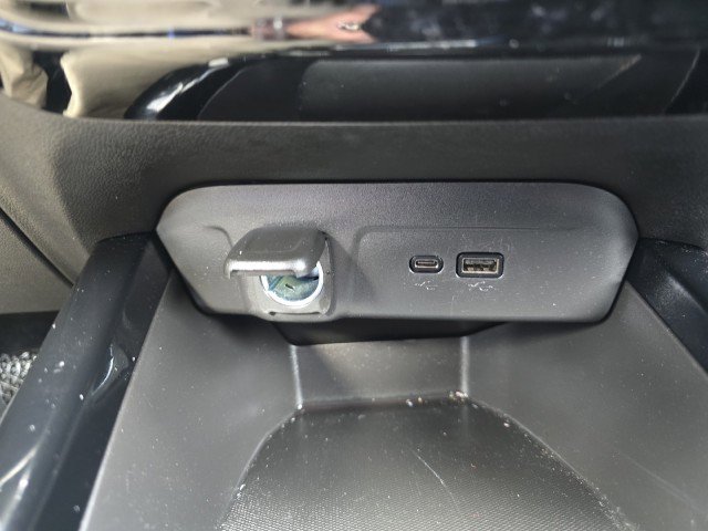 Used 2024 Chevrolet Trax LT w/ Driver Confidence Package image 27