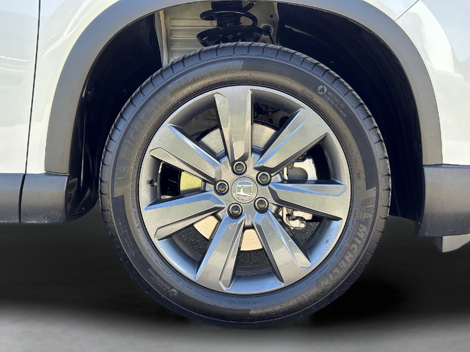 Certified 2025 Honda Pilot Sport image 10