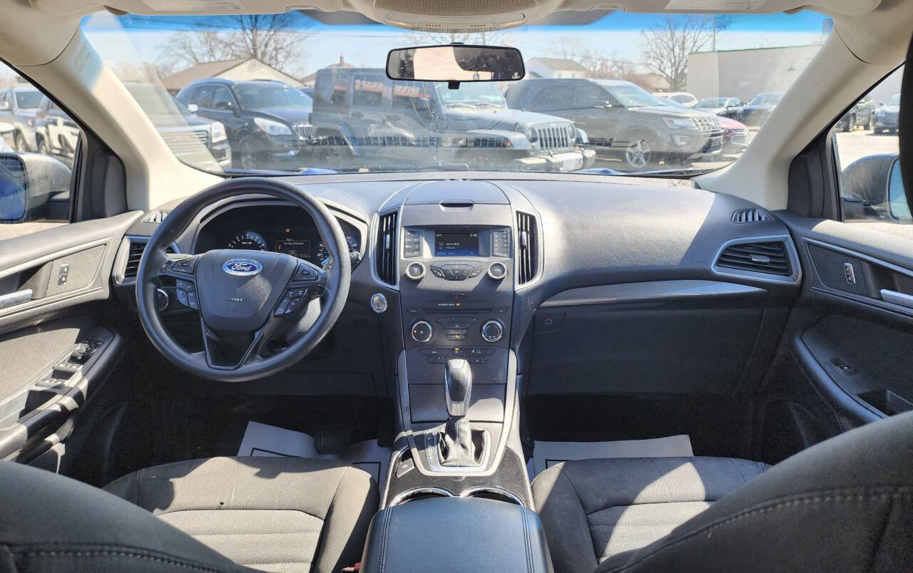 Used 2015 Ford Edge SE image 14