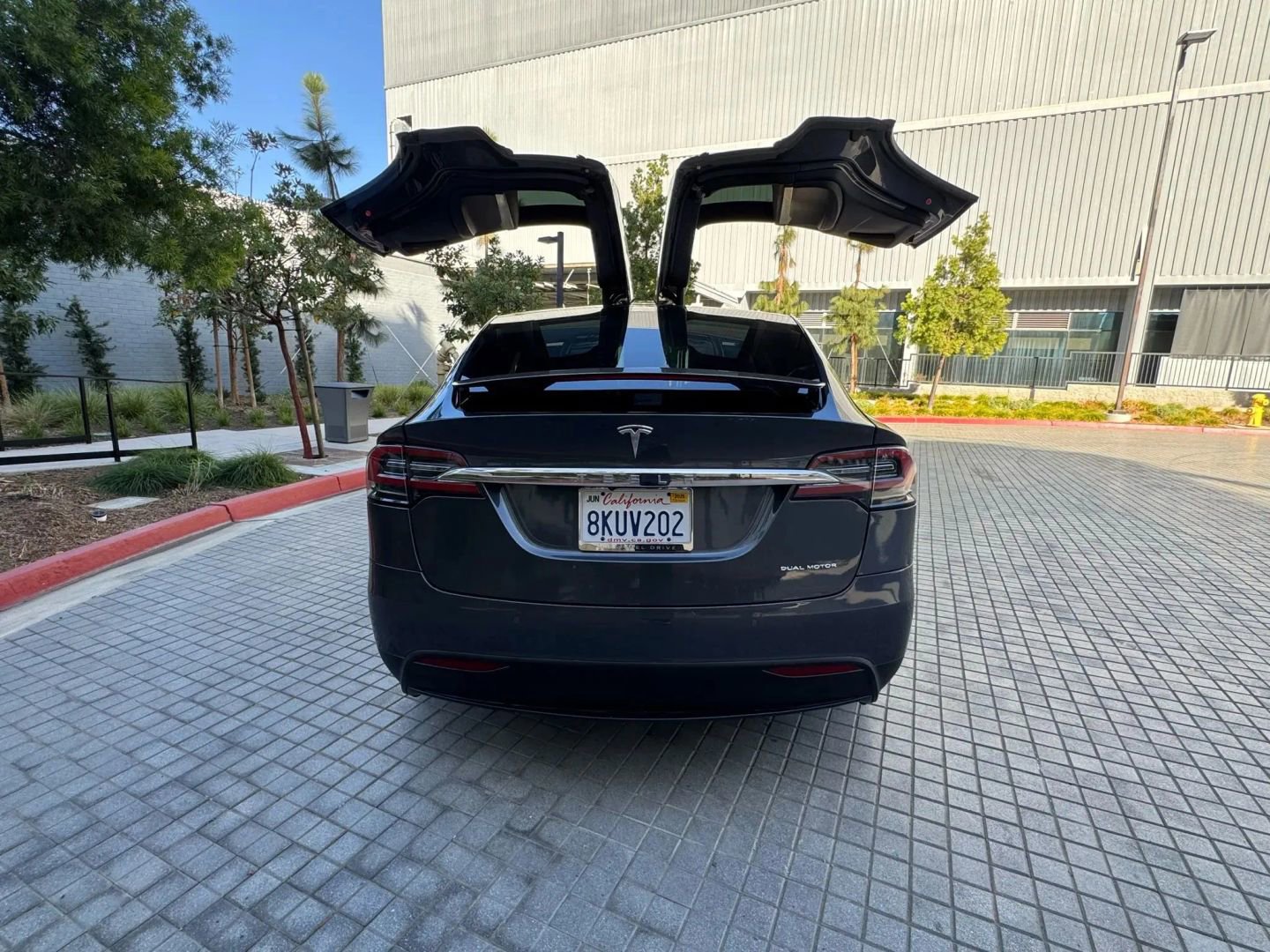 Used 2019 Tesla Model X 100D image 5