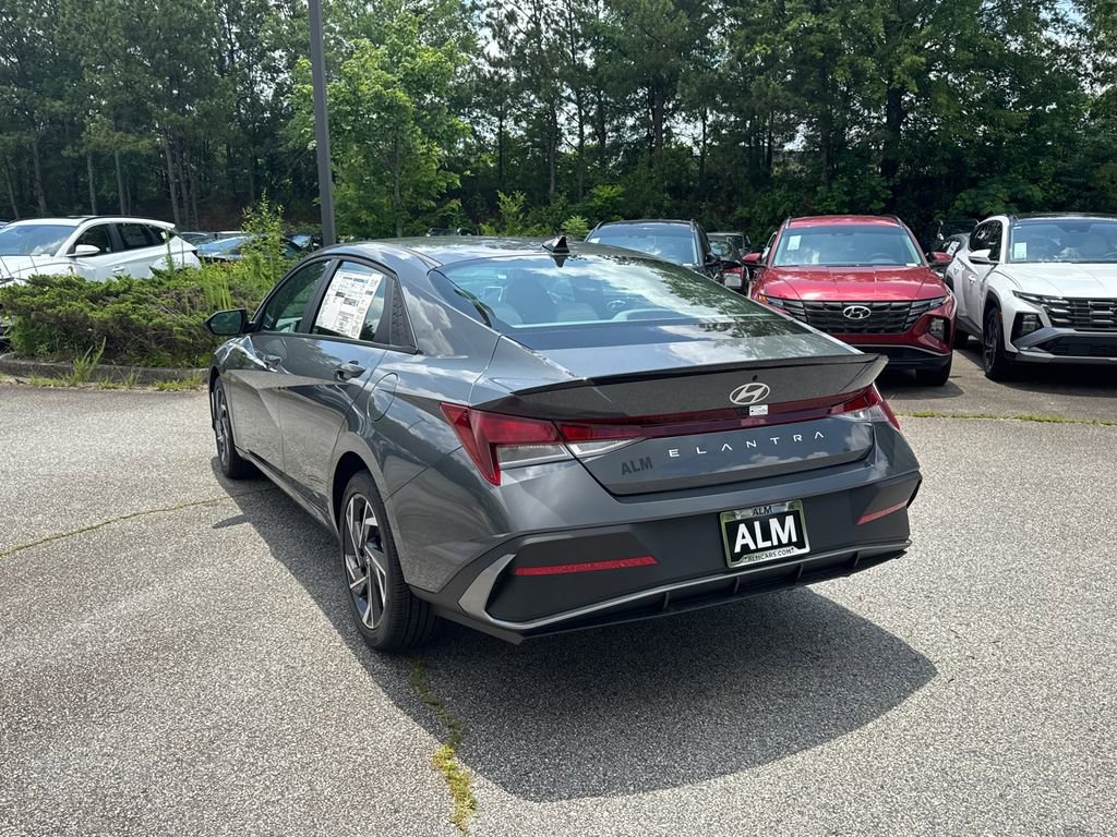 New 2025 Hyundai Elantra Sport image 7
