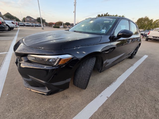 Used 2022 Honda Civic Sport image 2