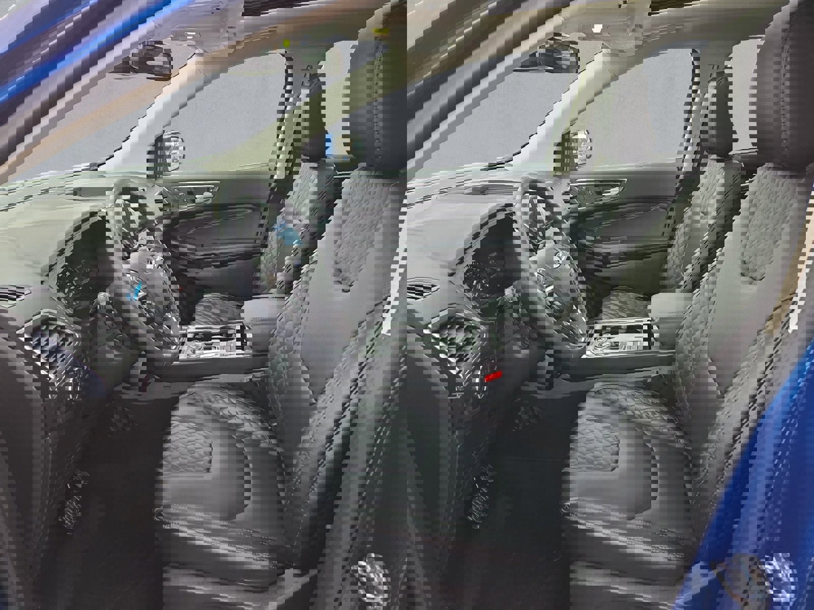 Certified 2024 Ford Edge Titanium w/ Equipment Group 301A image 11