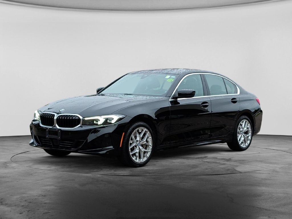 Used 2026 BMW 330i xDrive Sedan AWD/4WD image 3