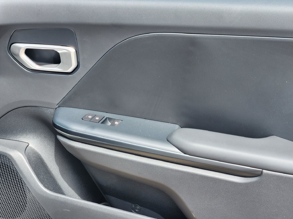 New 2026 Kia K4 FWD image 15