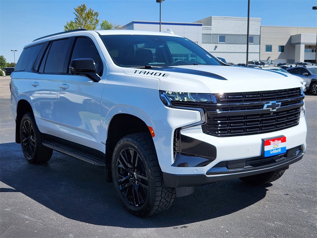 Used 2024 Chevrolet Tahoe LT w/ Luxury Package image 4
