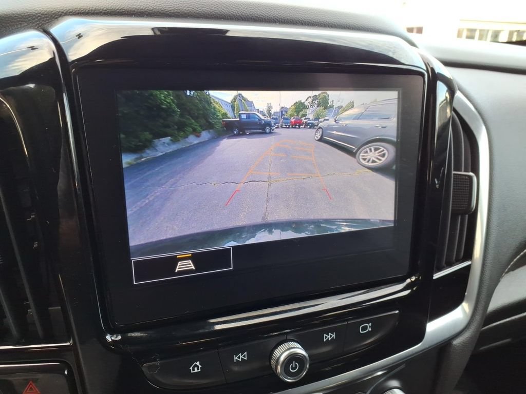 Used 2023 Chevrolet Traverse LT AWD/4WD image 23