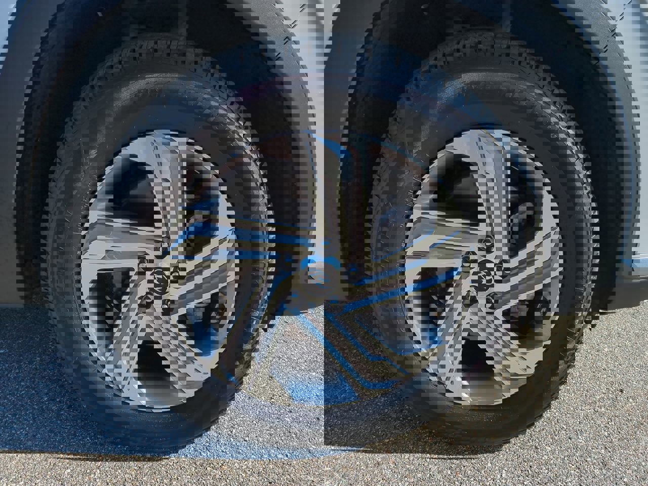 Used 2023 Hyundai Santa Fe SEL w/ Premium Package image 11