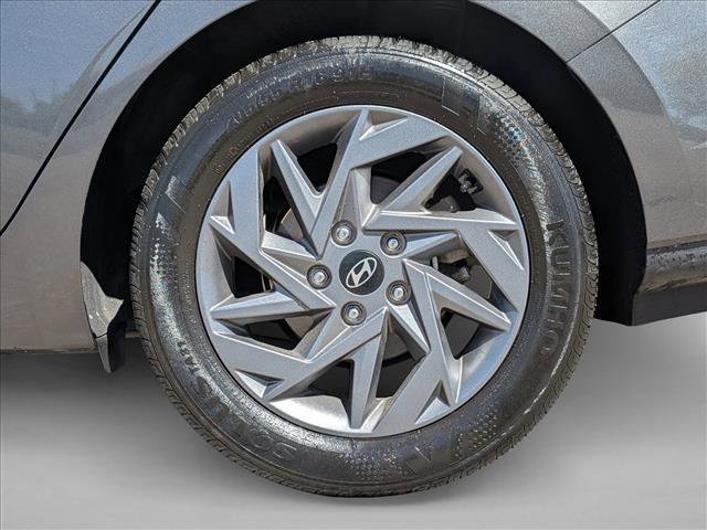 Used 2024 Hyundai Elantra SEL FWD image 24