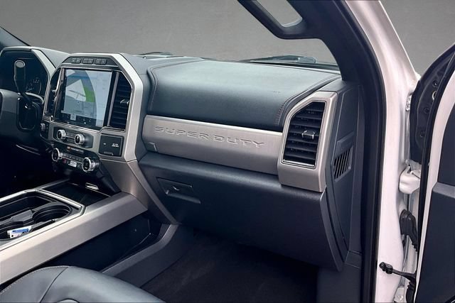 Used 2022 Ford F350 Platinum AWD/4WD image 13