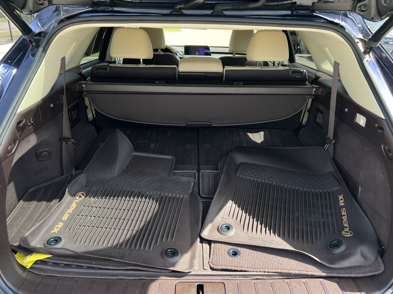 Used 2019 Lexus RX 350L FWD w/ Premium Package image 26