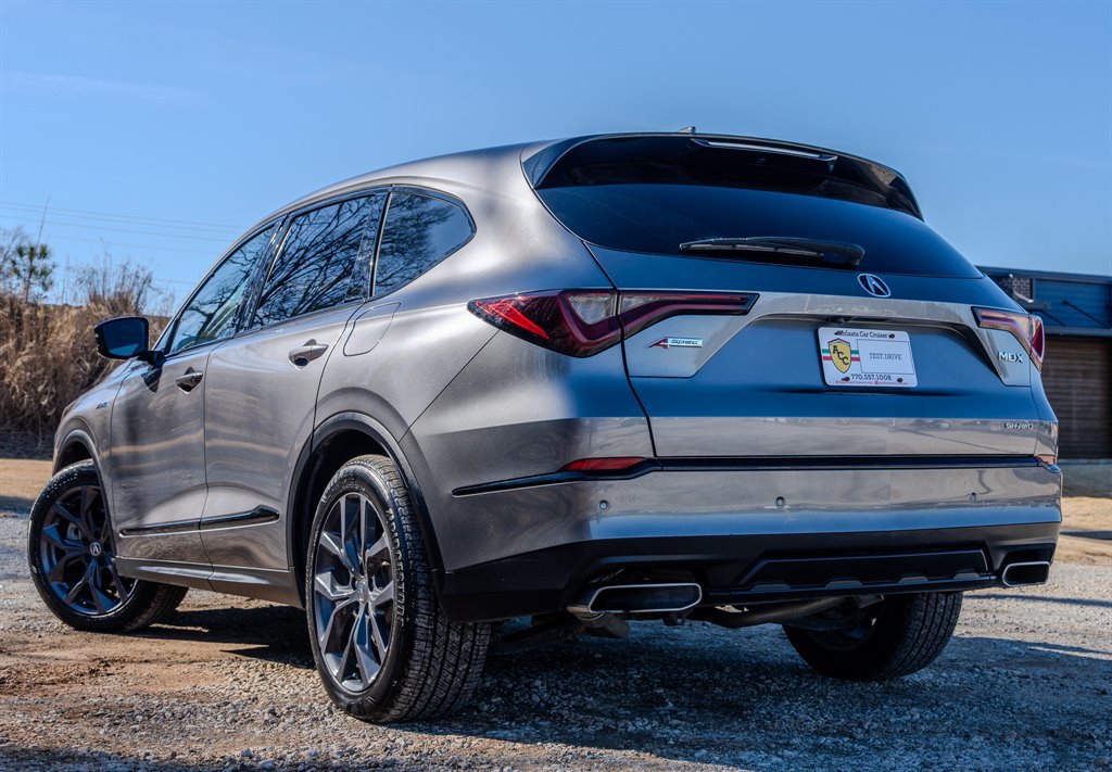 Used 2023 Acura MDX A-Spec image 3