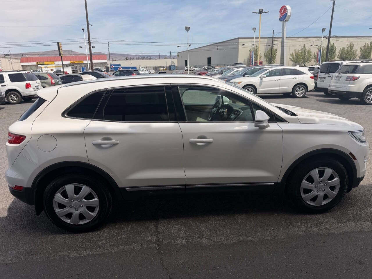 Used 2015 Lincoln MKC AWD w/ Equipment Group 102A Reserve image 5