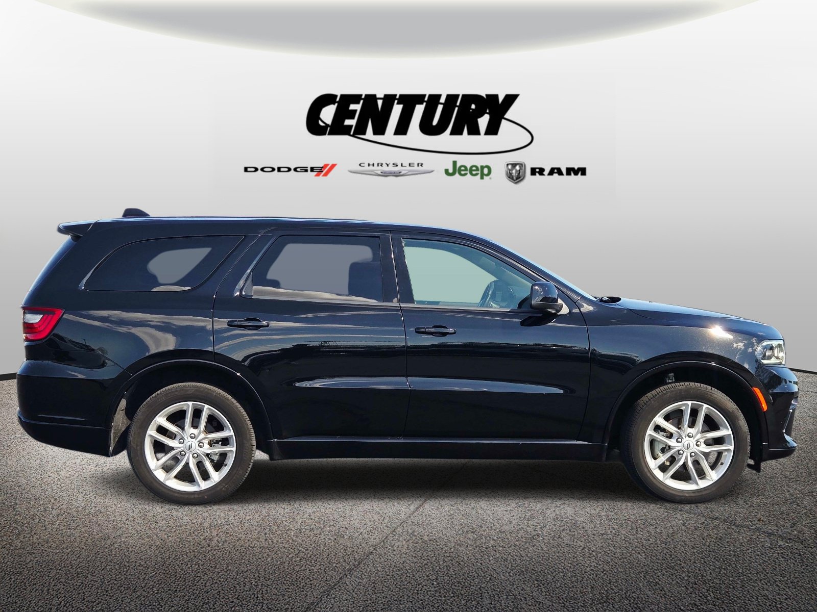 Used 2025 Dodge Durango GT AWD/4WD image 2