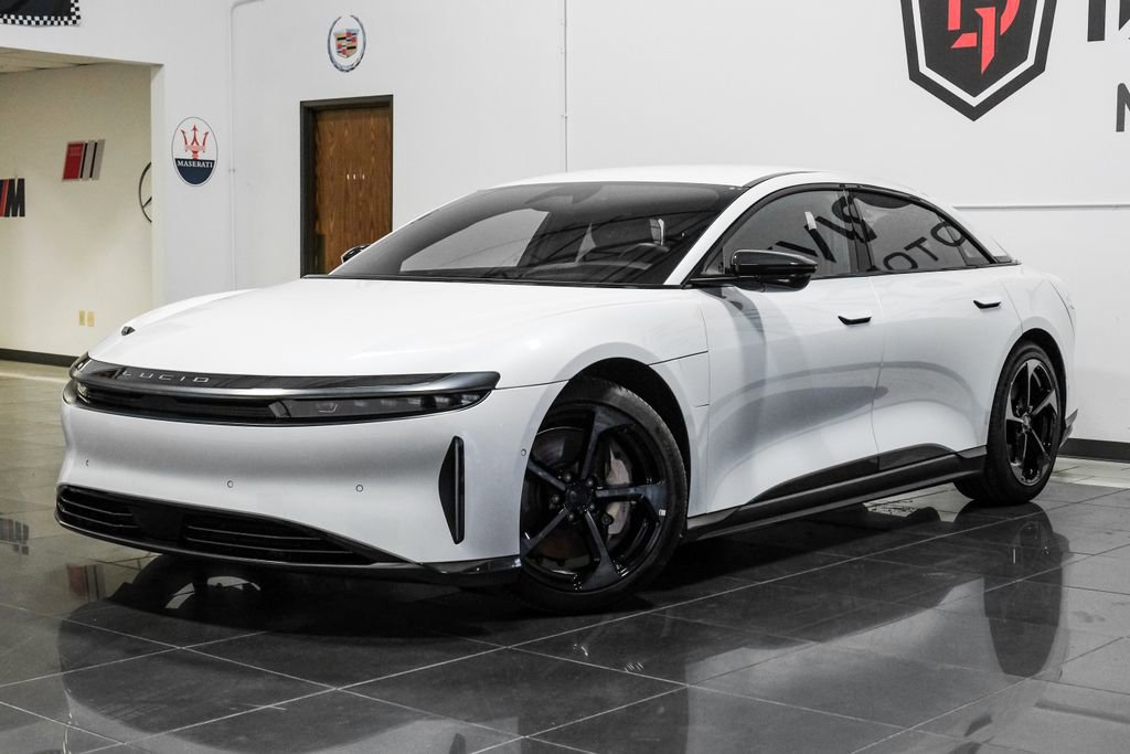 Used 2024 Lucid Air Touring image 7
