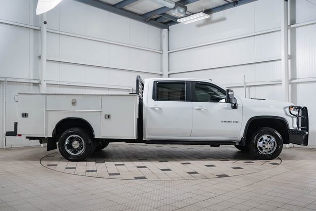 Used 2024 Chevrolet Silverado 3500 LT w/ Snow Plow Prep Package image 8