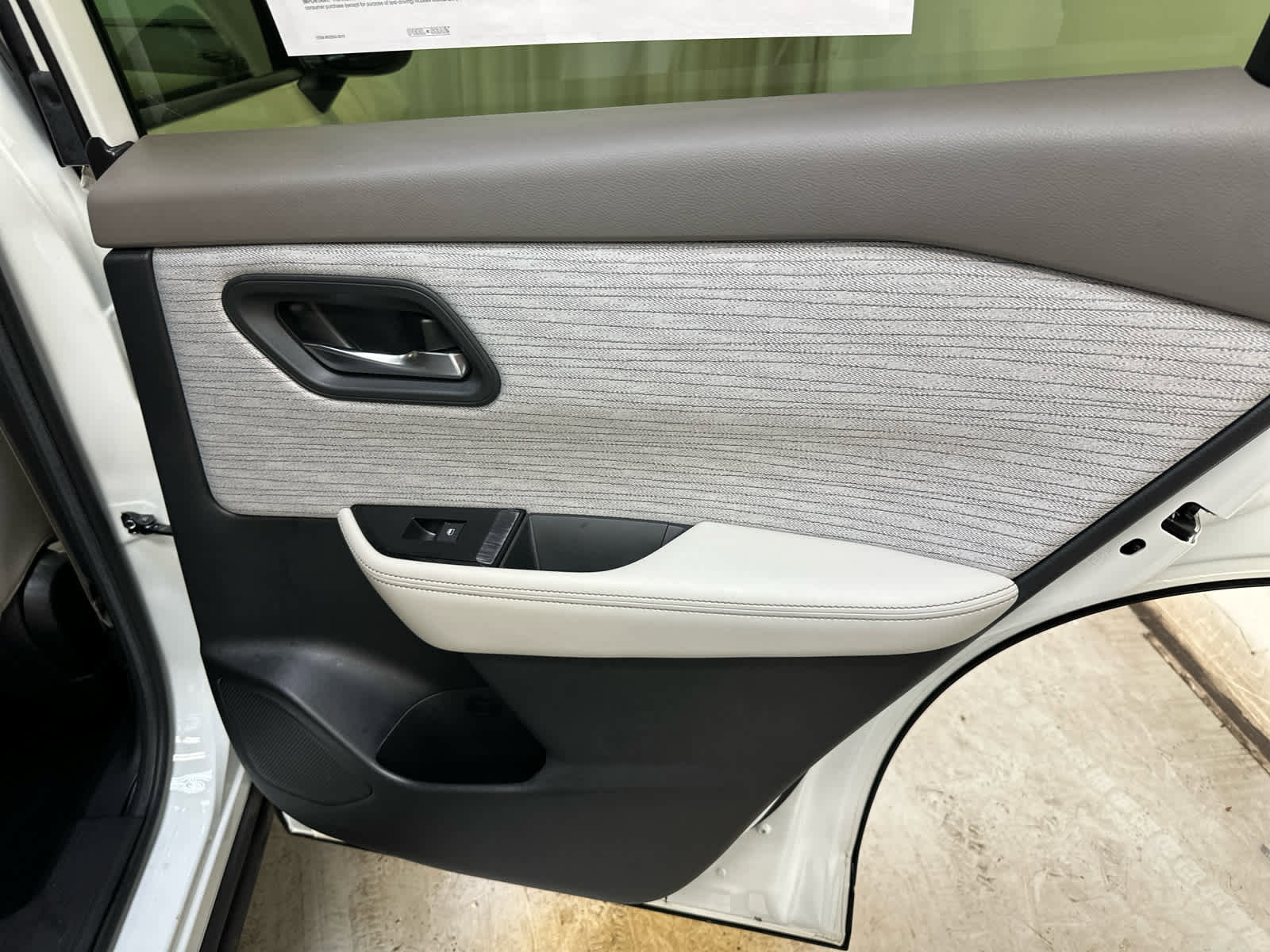 Certified 2023 Nissan Rogue SV AWD/4WD image 29