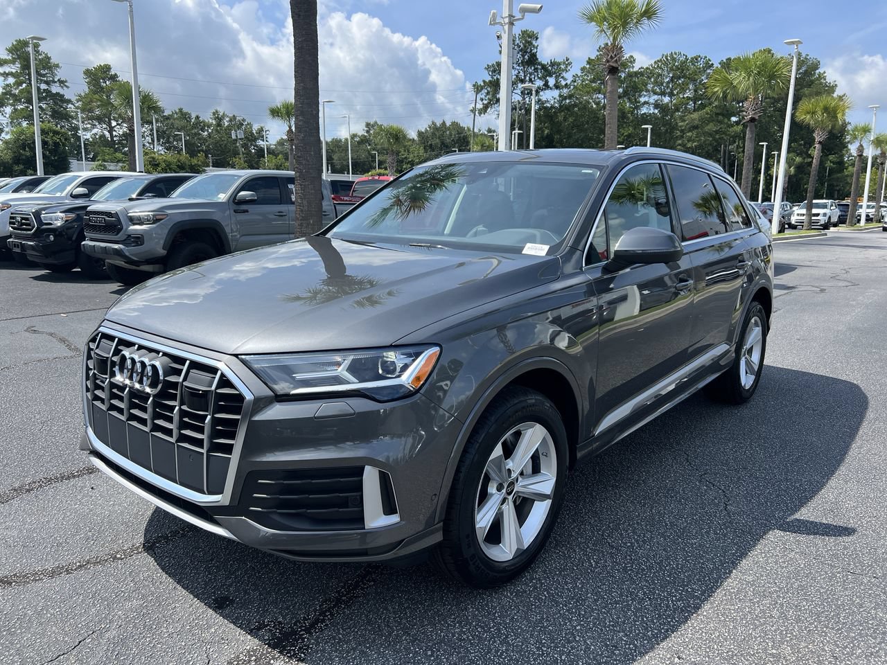 Used 2023 Audi Q7 2.0T Premium w/ Convenience Package AWD/4WD image 5