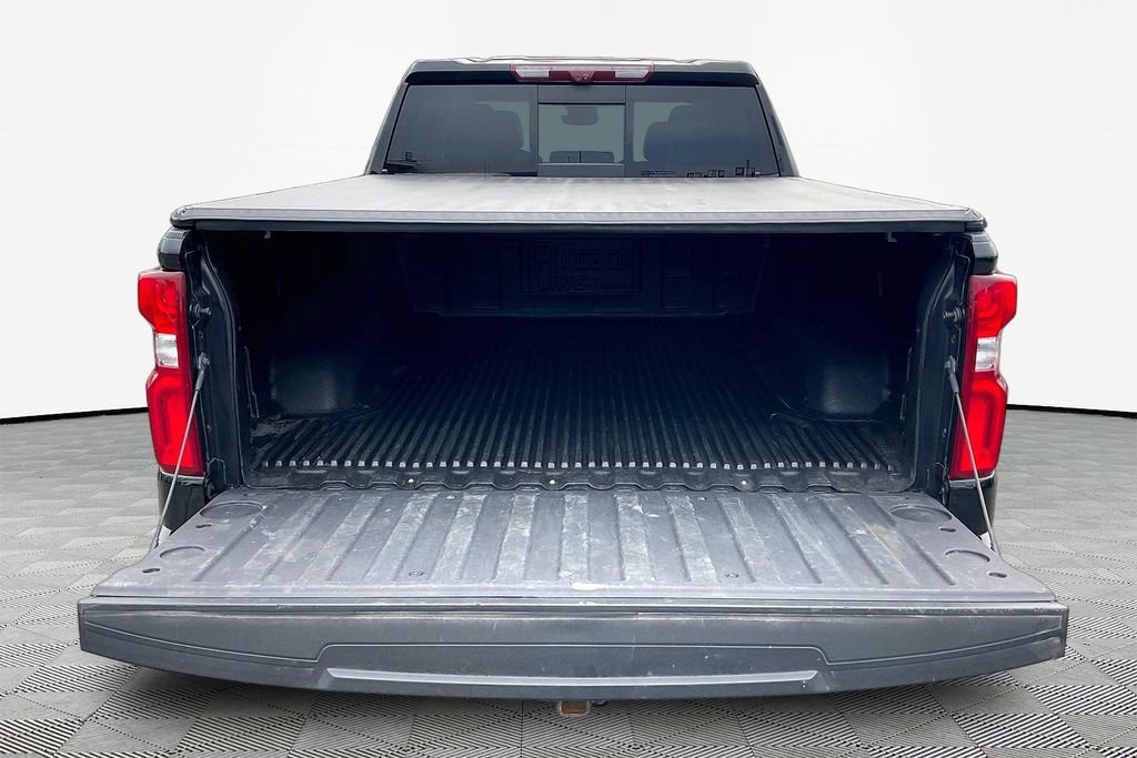 Used 2023 Chevrolet Silverado 1500 High Country w/ High Country Premium Package AWD/4WD image 7