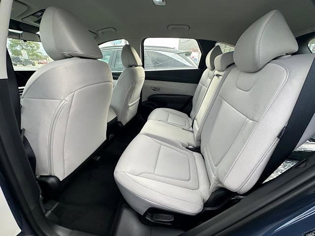 New 2026 Hyundai Tucson SE image 9
