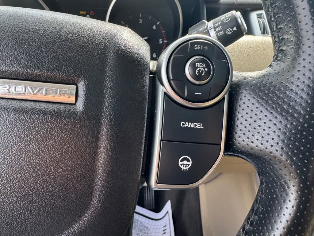 Used 2016 Land Rover Range Rover Sport HSE AWD/4WD image 19