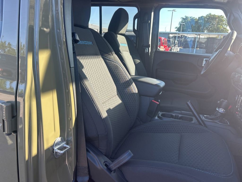 New 2025 Jeep Wrangler Unlimited Rubicon 4xe w/ Safety Group image 25