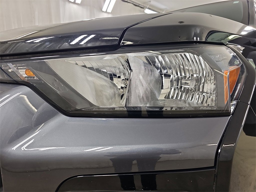 Certified 2023 Chevrolet Colorado LT w/ LT Convenience Package II image 38