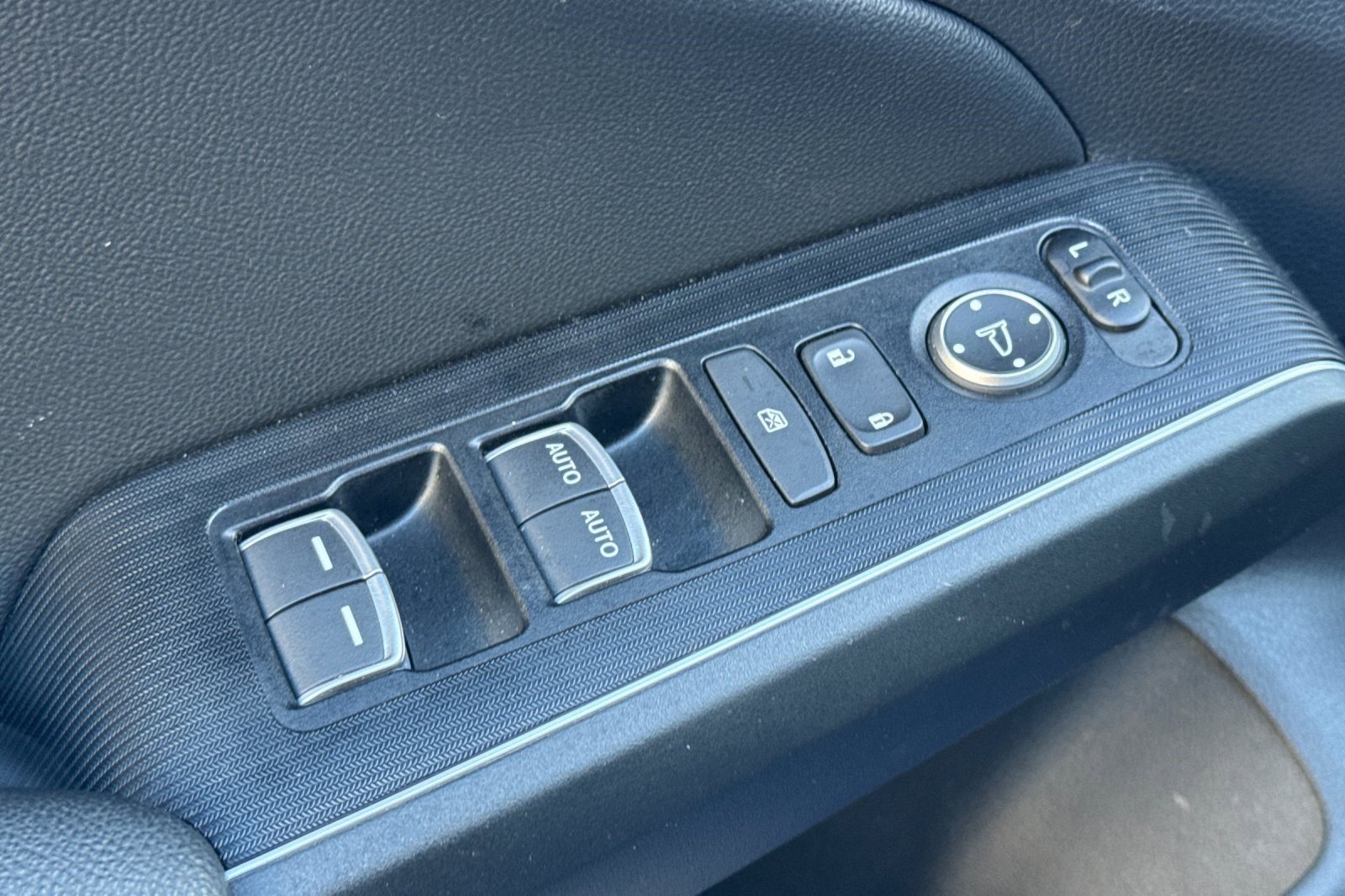 Used 2023 Honda Civic Touring image 13