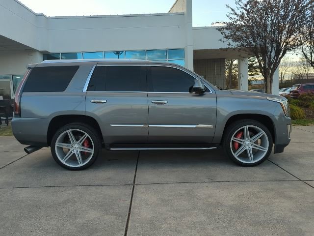 Used 2018 Cadillac Escalade Luxury image 8