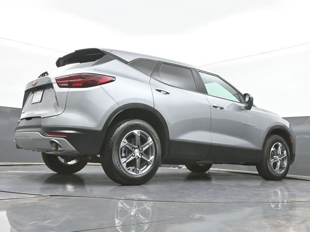 Used 2025 Chevrolet Blazer LT FWD image 43