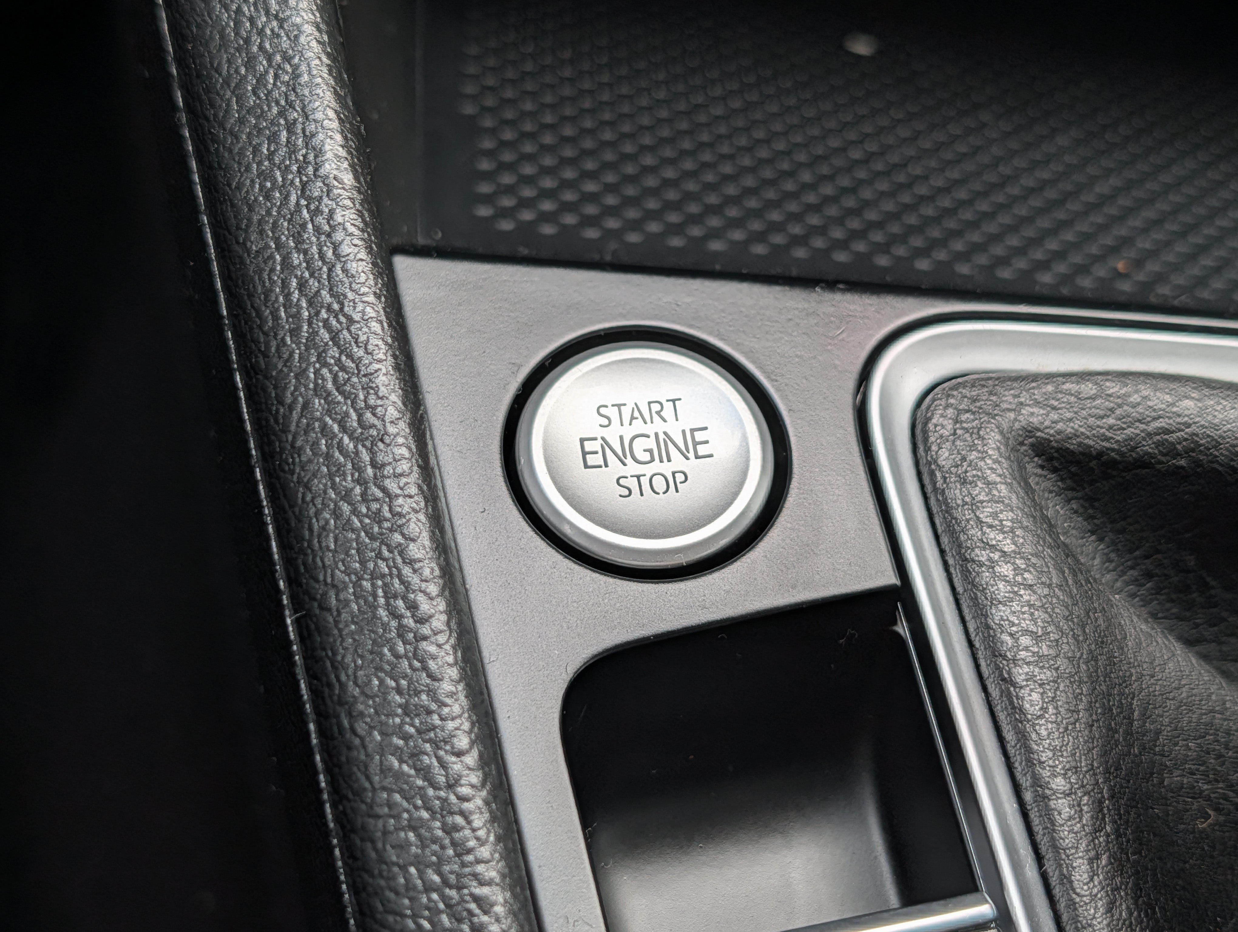 Used 2022 Volkswagen Jetta SE FWD image 29