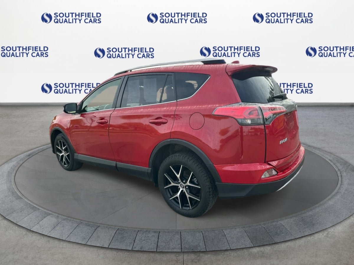 Used 2016 Toyota RAV4 SE AWD/4WD image 4
