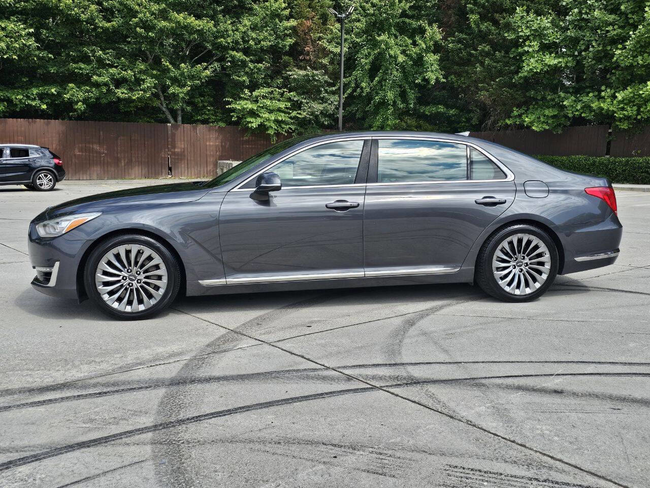 Used 2017 Genesis G90 5.0 Ultimate RWD image 22