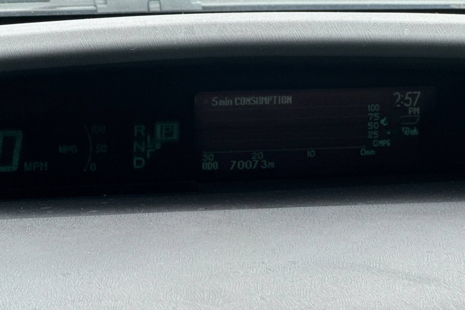 Used 2015 Toyota Prius Five FWD image 27