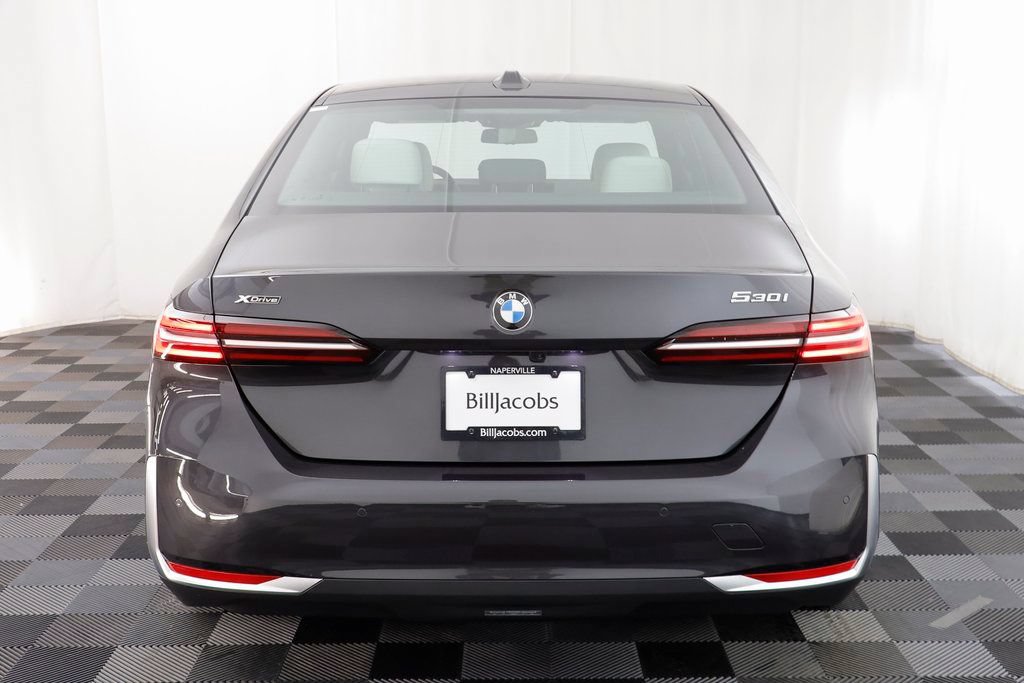 New 2026 BMW 530i xDrive w/ Premium Package AWD/4WD image 17