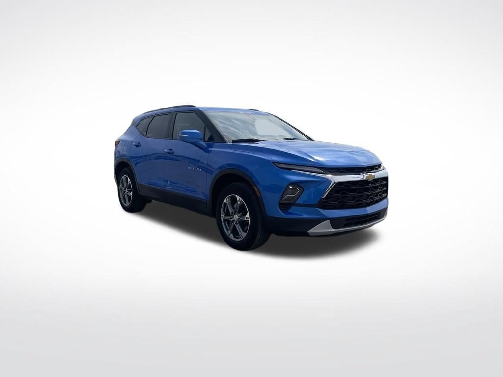 Used 2024 Chevrolet Blazer LT FWD image 7