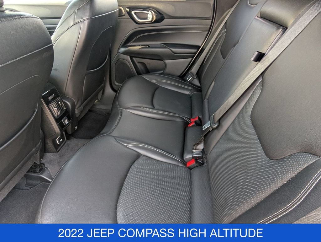Used 2022 Jeep Compass High Altitude AWD/4WD image 17